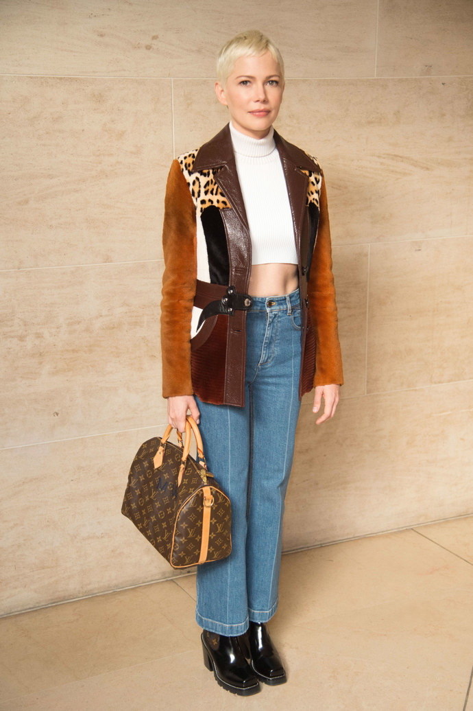 2017

Michelle na pařížském fashion weeku.

