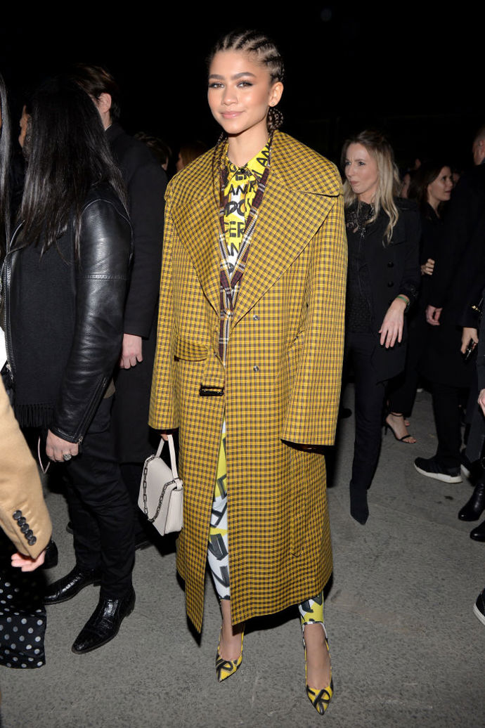 Přehlídku Burberry si nenechala ujít ani zpěvačka a herečka Zendaya
