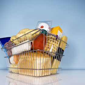 KARBOFOBIE

Strach z karbohydrátů. V dnešní době plné různých diet a kultu zdravého životního stylu se není čemu divit. Panický strach, že do sebe omylem dostanete karbohydrát, vás nutí až chorobně sledovat složení všeho, co pozřete. 
