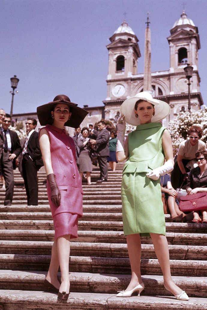 1963

Španělské schody v Římě mají díky filmu Prázdniny v Římě retro atmosféru samy o sobě, to víc ještě s modelkami oblečenými ve stylu šedesátých let

