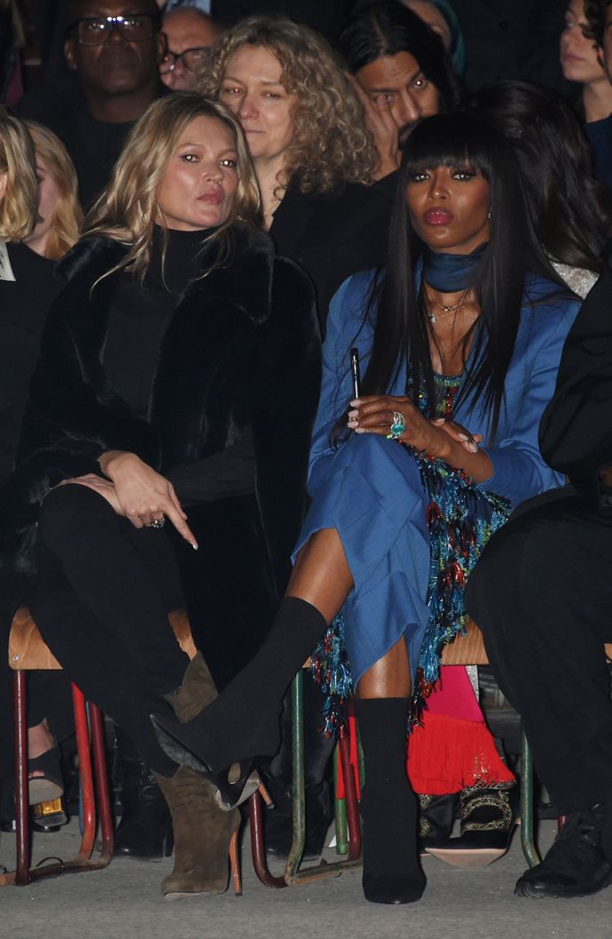 Kate Moss a Naomi Campbell

Topmodelky z 90. let seděly na přehlídce Burberry samozřejmě v první řadě.
