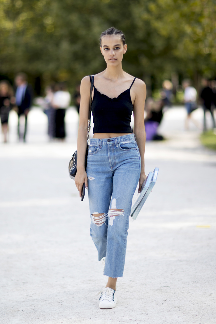 Mom jeans street style Mom jeans street style