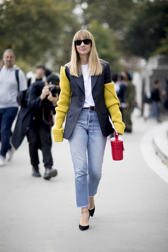 Mom jeans street style Mom jeans street style