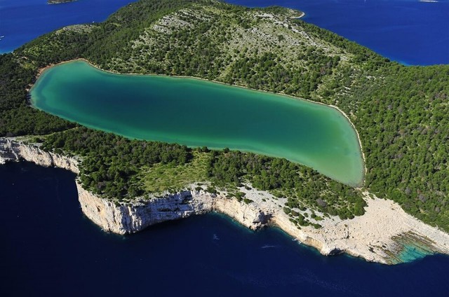 1._lake_mir_dugi_otok