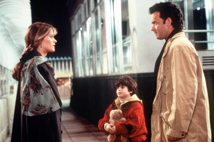 Annie (Meg Ryan) se má brzy vdávat, jenže cítí, že její nastávající není ten pravý. Proto zariskuje a vydá se na cestu do New Yorku, kde se má setkat se Samem (Tom Hanks), se kterým si dopisovala. Nebo byl autorem dopisů někdo jiný? Annie (Meg Ryan) se má brzy vdávat, jenže cítí, že její nastávající není ten pravý. Proto zariskuje a vydá se na cestu do New Yorku, kde se má setkat se Samem (Tom Hanks), se kterým si dopisovala. Nebo byl autorem dopisů někdo jiný?