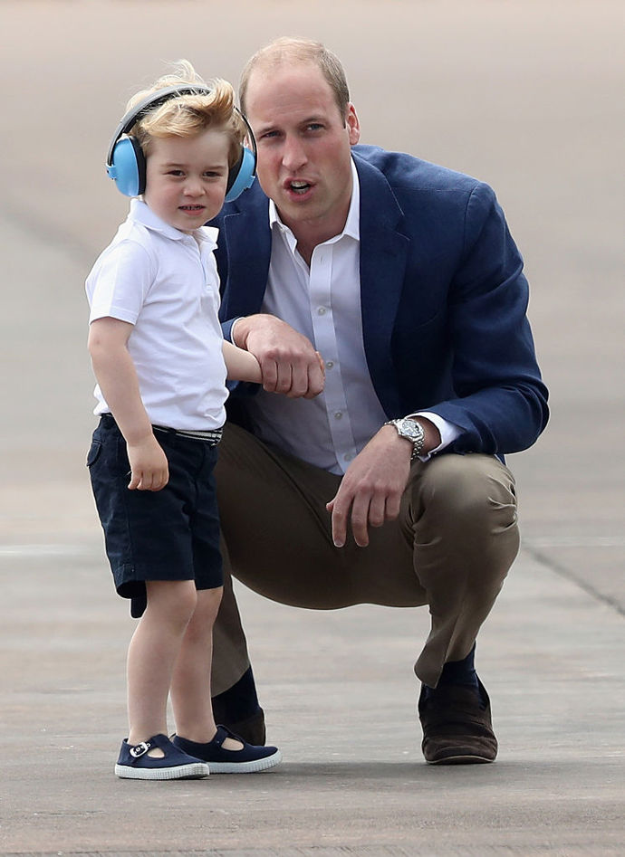 Od všech členů britské královské rodiny se očekává, že budou umět mluvit více jazyky. Například princ George se tedy už naučil počítat ve španělštině.
