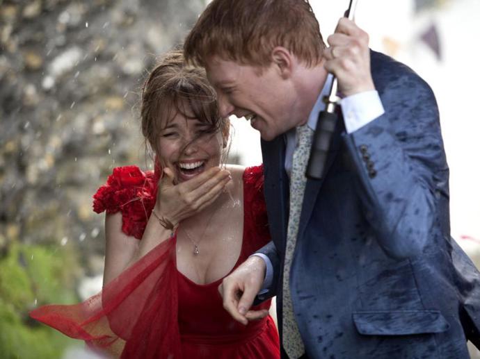 Muži v rodině Tima (Domhnall Gleeson) umějí cestovat v čase. Díky této schopnosti si Tim brzy najde přítelkyni Mary (Rachel McAdams). Jejich vztah nemá chybu, protože Tim každou nedokonalost napraví. Brzy ale zjistí, že všechno napravit nelze. Muži v rodině Tima (Domhnall Gleeson) umějí cestovat v čase. Díky této schopnosti si Tim brzy najde přítelkyni Mary (Rachel McAdams). Jejich vztah nemá chybu, protože Tim každou nedokonalost napraví. Brzy ale zjistí, že všechno napravit nelze.