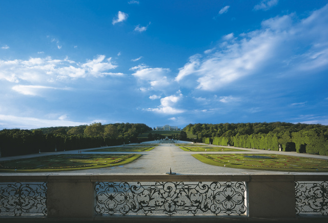 schoenbrunn_palace_gardens_and_gloriette_c_osterreich_werbung_photographer_mayer