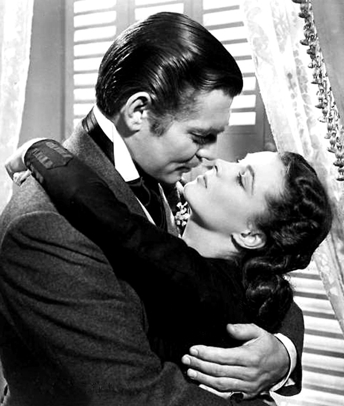 Film z roku 1939 byl třináctkrát nominovaný na Oscara. Vypráví milostný příběh Scarlett (Vivian Leigh) a Rhetta (Clark Gable) na pozadí americké občanské války. Film z roku 1939 byl třináctkrát nominovaný na Oscara. Vypráví milostný příběh Scarlett (Vivian Leigh) a Rhetta (Clark Gable) na pozadí americké občanské války.
