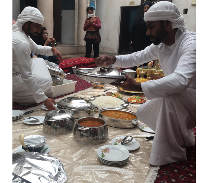 Na arabský oběd do Kulturního centra šejka Muhammada SMCCU
U více než hodinové konverzace o arabské kultuře se navíc dozvíte vše o náboženství, odívání, pokrmech a zvycích. Stojí to za to, zvlášť pokud žijete v domnění, že všechny Dubajčanky musí na veřejnosti nosit abáju, burku nebo nikáb.
Na arabský oběd do Kulturního centra šejka Muhammada SMCCU
U více než hodinové konverzace o arabské kultuře se navíc dozvíte vše o náboženství, odívání, pokrmech a zvycích. Stojí to za to, zvlášť pokud žijete v domnění, že všechny Dubajčanky musí na veřejnosti nosit abáju, burku nebo nikáb.
