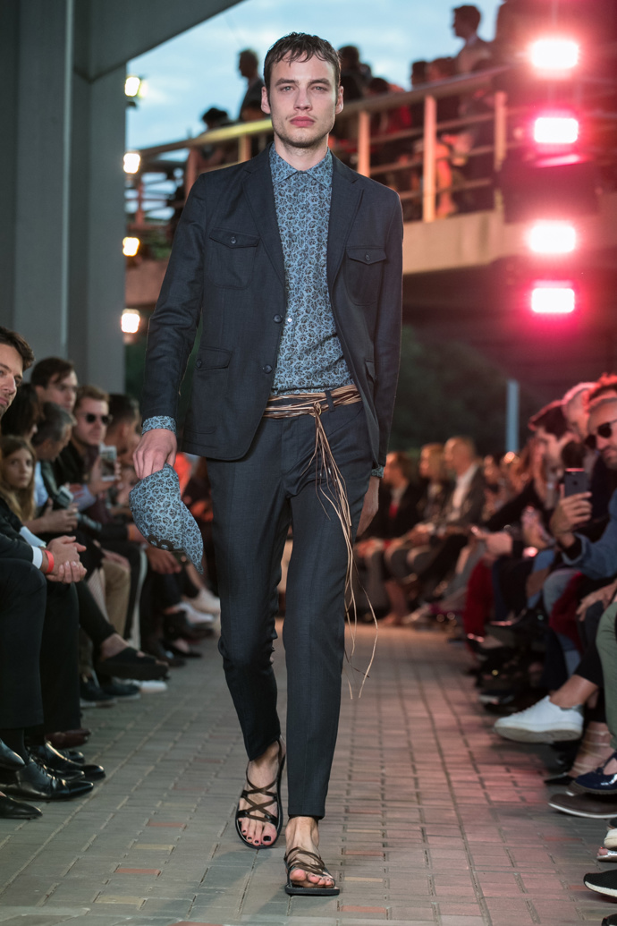 Podívejte se na módu z předešlého Mercedes-Benz Prague Fashion Week! Podívejte se na módu z předešlého Mercedes-Benz Prague Fashion Week!