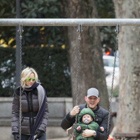Michael Bublé & Luisana Lopilato

Jsou manželé už od roku 2011 a mají spolu dva syny –  čtyřletého Noaha a dvouletého Eliase. Po tom, co si prošli velice těžkým obdobím, kdy synovi Noahovi diagnostikovali rakovinu, oznámili, že čekají třetí dítě. Ačkoli dlouhou dobu neřekli, jak na tom jejich syn je, Bublého bratr médiím sdělil, že si naštěstí vede velmi dobře.
