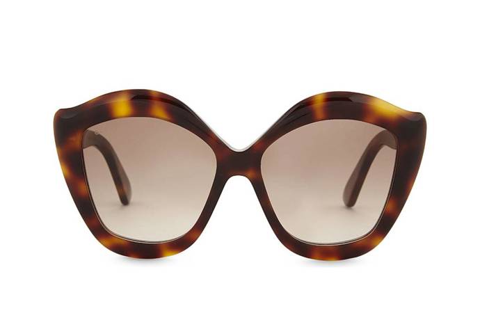 GUCCI

Sluneční brýle G0117s s kočičím tvarem obrouček, 235 liber na Selfridges
