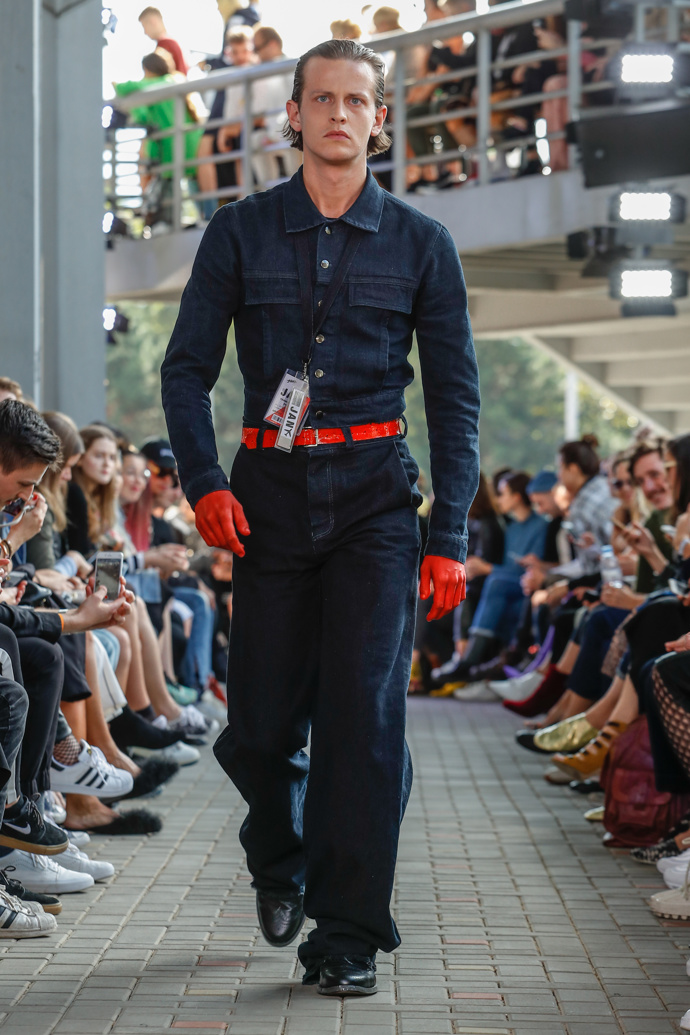 Podívejte se na módu z předešlého Mercedes-Benz Prague Fashion Week! Podívejte se na módu z předešlého Mercedes-Benz Prague Fashion Week!