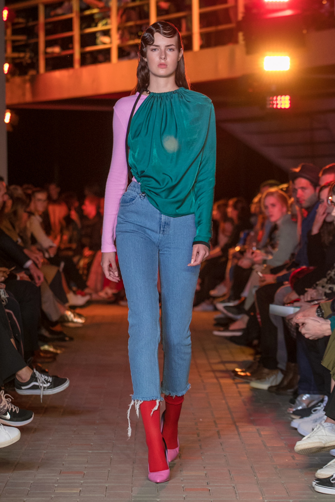 Podívejte se na módu z předešlého Mercedes-Benz Prague Fashion Week! Podívejte se na módu z předešlého Mercedes-Benz Prague Fashion Week!