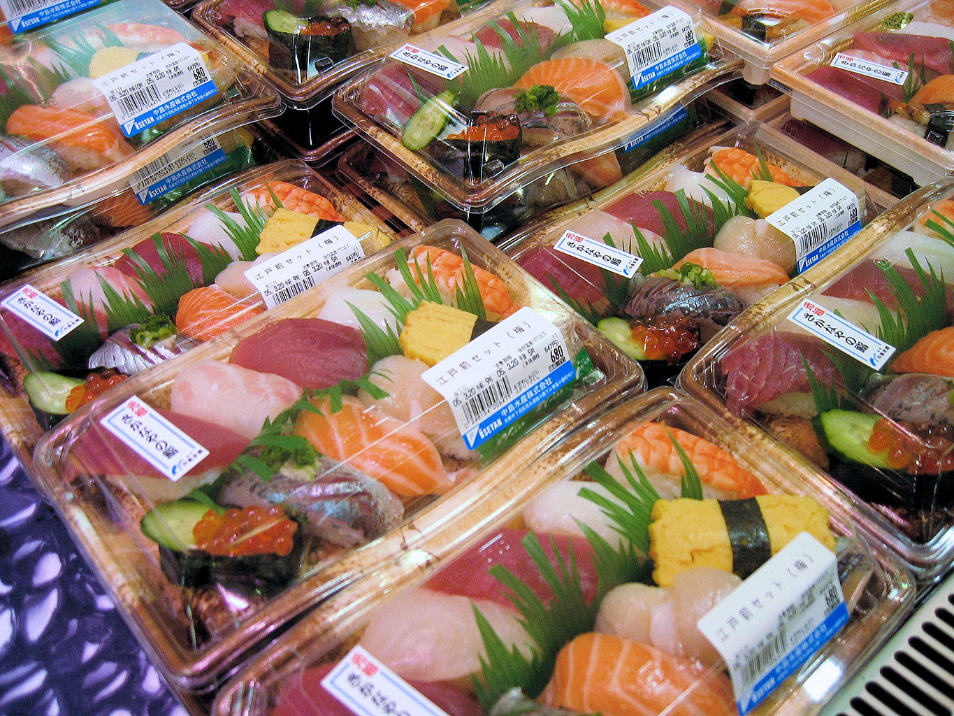 Sashimi_for_sale