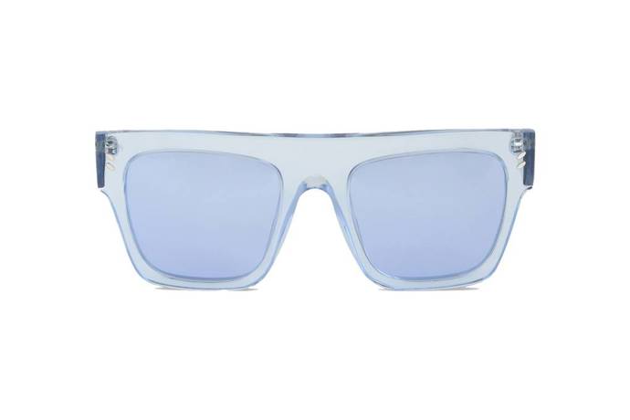 Stella McCartney

Nebesky modré brýle, 165 liber na Stella McCartney

 
