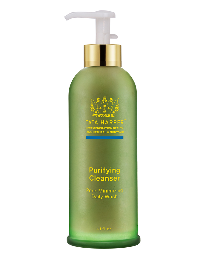 Tata Harper Purifying Cleanser

V roce 2016 supermodelka Jordan Dunn na svém Instagramu odkryla, jaké je tajemství její krásné pleti. Ta-dá! Je to i námi oblíbená eko značka Tata Harper a konkrétně čistící gel Purifying Cleanser, který je plný výtažků z brokolice a fenyklu. 
