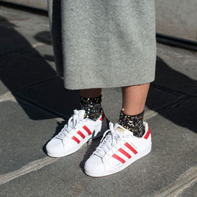 STREET STYLE INSPIRACE: Jak nosit bílé tenisky