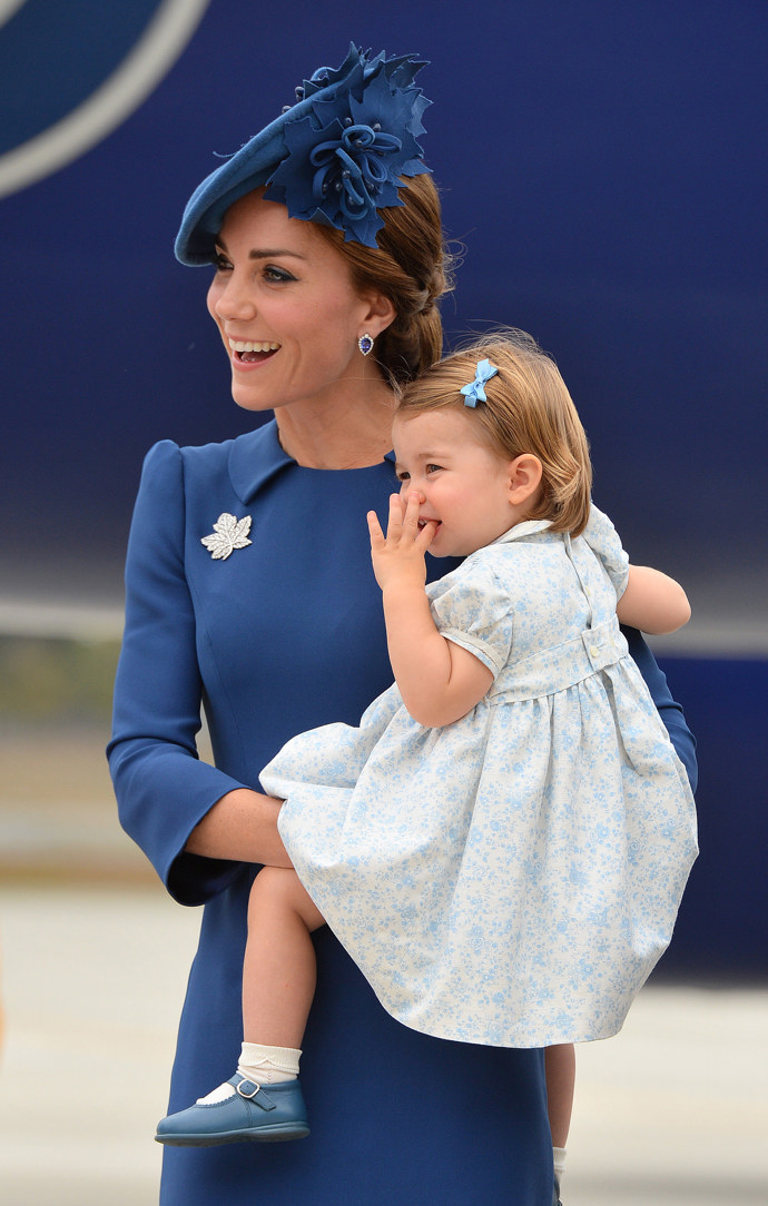 Vévodkyně Kate a princezna Charlotte Vévodkyně Kate a princezna Charlotte