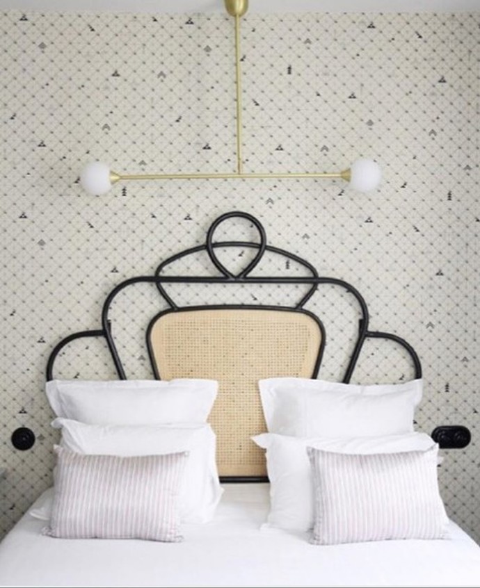 Hotel Panache, Paříž

Nedaleko hotelu Saint-Marc leží ještě jeden úchvatný pařížský hotel Panache, který je navržen v typickém francouzském stylu. Můžete si vybrat z několika typů pokojů a například pokoj classic vyjde na jednu noc pro dvě osoby na něco málo přes 200 euro.
