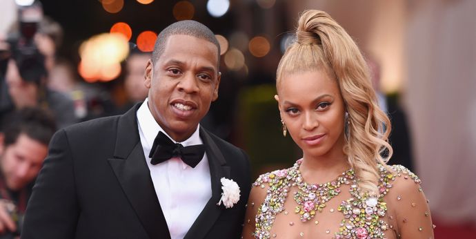 Rumi a Sir Carterovi

Rodiče: Jay-Z a Beyonce

Manželé přivítali na svět dvojčata v červnu roku 2017. Jejich jména jsou opravdu neobyčejná, a to zejména to chlapecké. Inspirace pro dívčí jméno pochází z oblíbené básně. Pro syna zvolili oslovení Sir, což je spíše titul a dá se přeložit do češtiny jako "pan".
