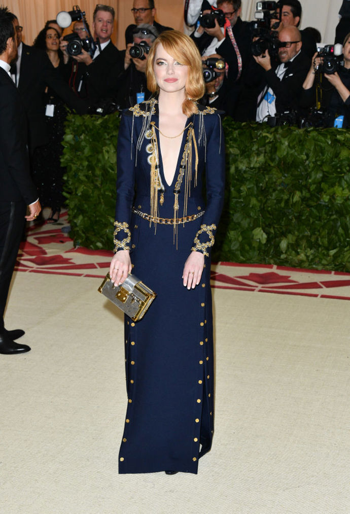 Emma Stone v šatech Louis Vuitton.

