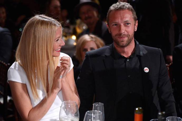 Apple Martin

Rodiče: Chris Martin a Gwyneth Paltrow

Zpěvák kapely Coldplay a herečka Gwyneth Paltrow našli inspiraci u dcery manažera Martyho Diamonda. Požádali ho, jestli mohou Apple (v českém překladu jablko) použít jako první jméno, pokud se jim narodí holčička. Prostřední jména Blynthe a Alison má po svých babičkách.
