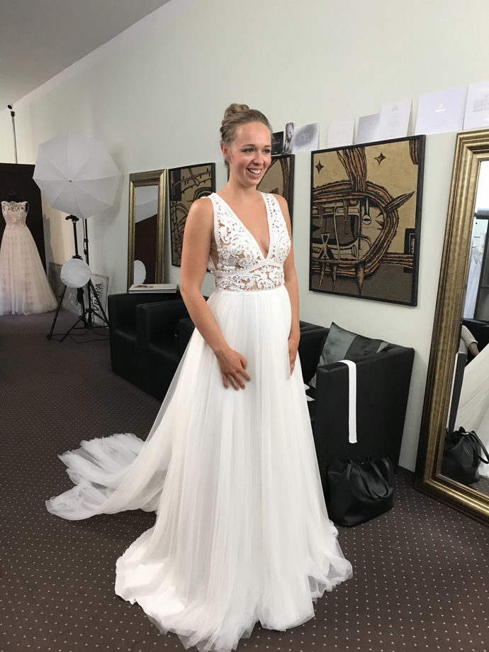 Šaty Pronovias Espiga kombinovaly sex-appeal a romantiku.
Šaty Pronovias Espiga kombinovaly sex-appeal a romantiku.