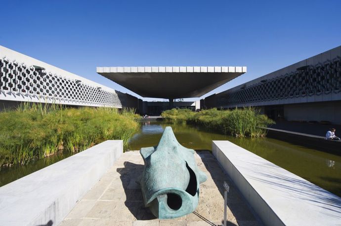 Museo Nacional de Antropología, Mexiko City

Pokud vás zajímá historie Mexika, zde je to pravé místo, kde odhalíte jeho minulost. Díky etnografickým a archeologickým pozůstatkům zjistíte, jaký zde byl život před kolonizací.

mna.inah.gov.mx
