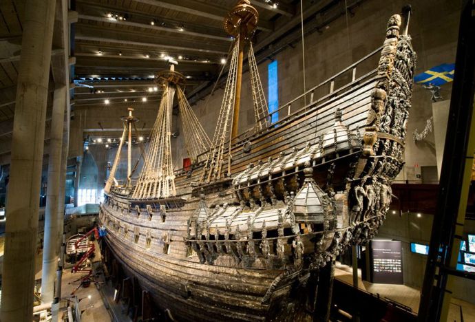 Vasa Muzeum, Stockholm

Vasa muzeum je námořní muzeum ve Stockholmu na ostrově Djurgården. Ve svých prostorách představuje jedinou téměř plně dochovanou loď ze 17. století, která kdy byla zachráněna.

Vasamuseet.se
