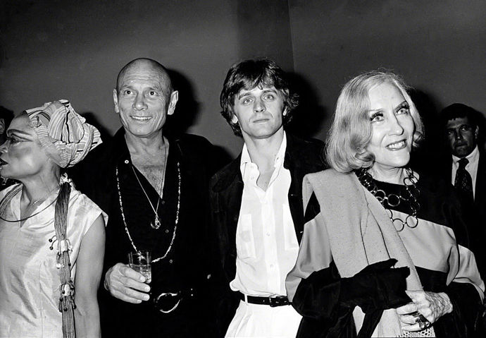 1978

zpěvačka, tanečnice a herečka Eartha Kitt, herec Yul Brynner, Michail Baryšnikov a herečka Gloria Swanson
