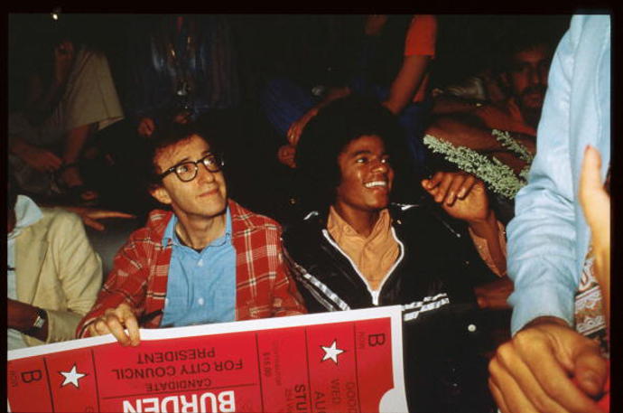 1977

Woody Allen a Michael Jackson
