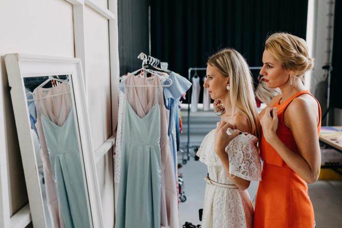 Dagmar kladla důraz nejen na to, aby to holkám slušelo, ale aby se cítily v outfitech dobře.
