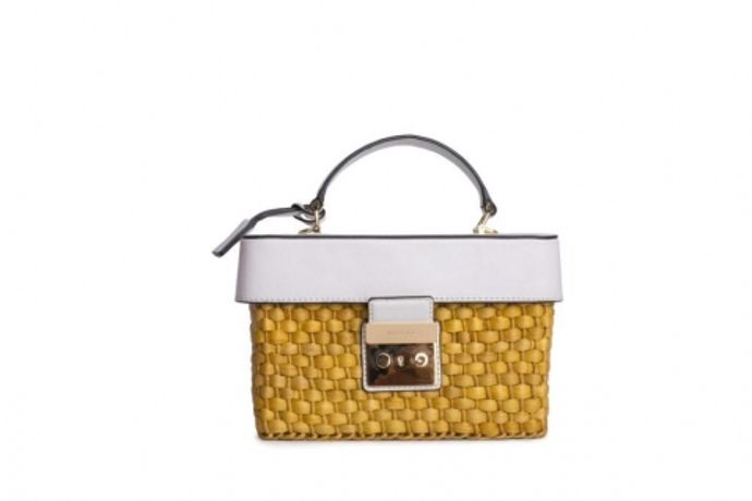 Kabelka Marciano Guess/Pinko, PC 8100 Kč, outletová cena 4050 Kč
Kabelka Marciano Guess/Pinko, PC 8100 Kč, outletová cena 4050 Kč