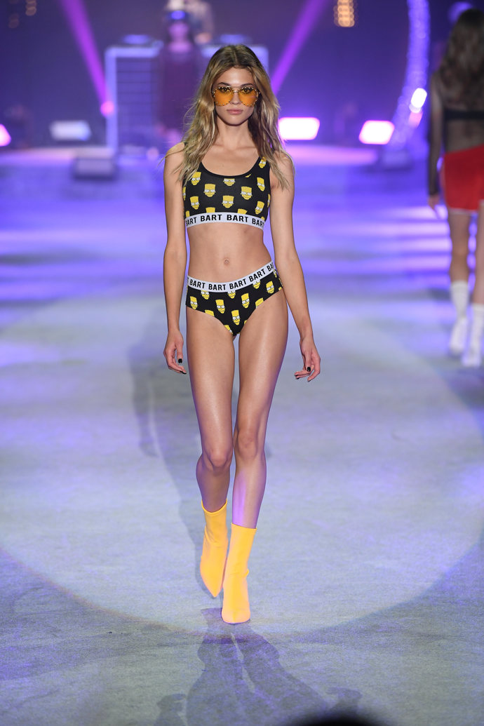 Nejnovější modely od TEZENIS Nejnovější modely od TEZENIS
