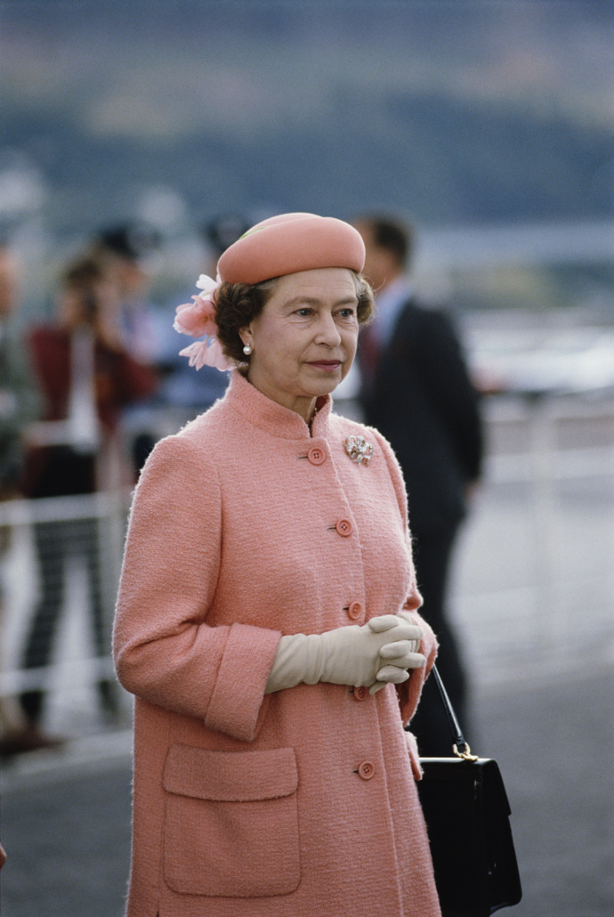 1985
