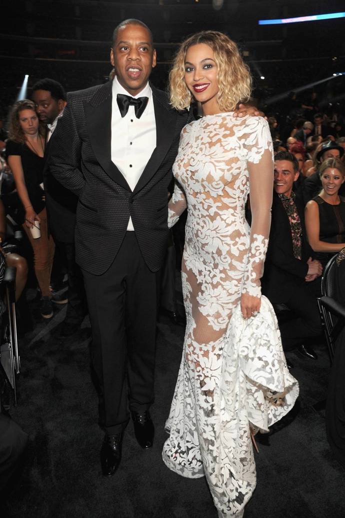 Na udílení cen Grammy v roce 2014 s manželem Jay-Z a nejkratšími vlasy od roku 1998
Na udílení cen Grammy v roce 2014 s manželem Jay-Z a nejkratšími vlasy od roku 1998