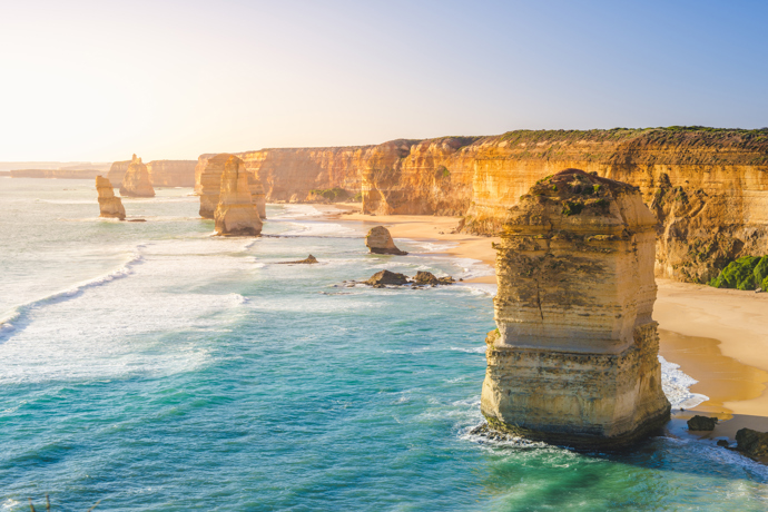 Austrálie

Na Austrálii jsou nejlepší tvorové, kteří tam žijí - od koal až po ježury. Southern Ocean Lodge na Klokaním ostrově nabízí krásné panorama jihozápadního pobřeží a dá se odtamtud vyrazit na návštěvu hned několika národních parků. V Austrálii je nejtepleji od prosince do února.
