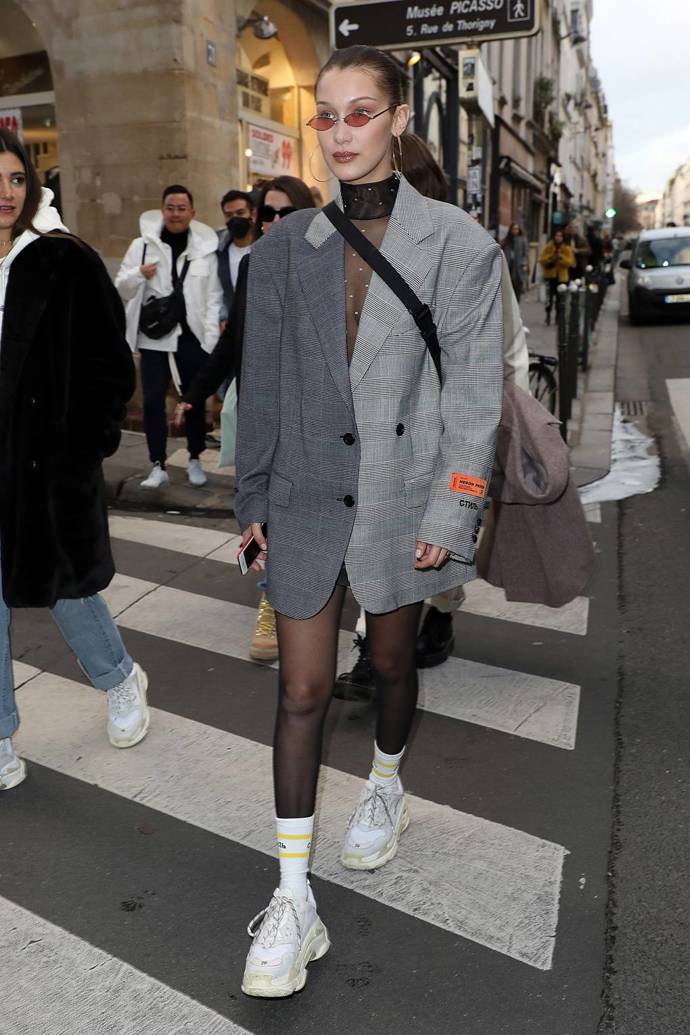 Nejvýznamnější looky Belly Hadid Nejvýznamnější looky Belly Hadid