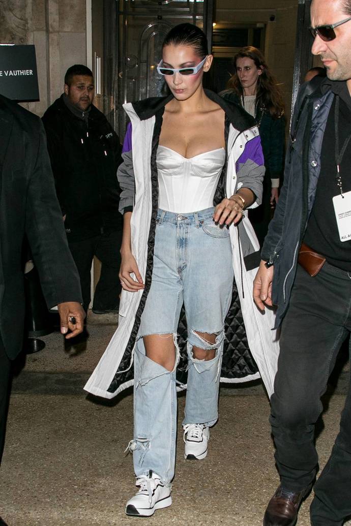 Nejvýznamnější looky Belly Hadid Nejvýznamnější looky Belly Hadid