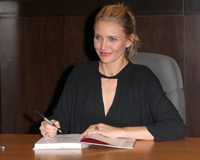 Cameron Diaz

„Nedělej si srandu z druhých, ale sám ze sebe. Teprve potom jsi opravdu vtipný."
