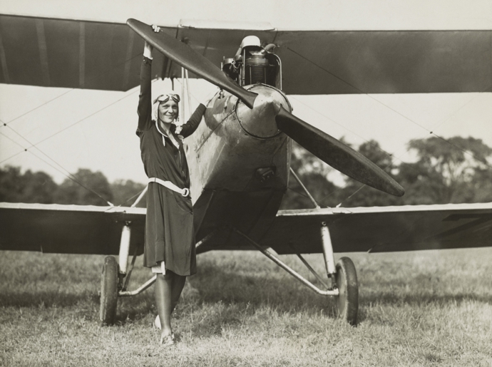 Amelia Earhart

“Ženy, stejně jako muži, by se měly pokoušet o nemožné. A pokud neuspějí, jejich neúspěch by měl být výzvou pro ostatní.”
