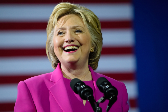 Hillary Clinton

„Berte kritiku vážně, ale ne osobně. Ať už je to pravda, či ne, snažte se z ní poučit. V opačném případě vás to zavalí.“ 
