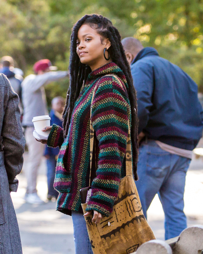 První filmová role Rihanny byla spojená s její hudební kariérou, protože ve filmu Bravo Girls: Všechno nebo nic, kde se objevila i sestra Beyoncé Solange, hrála sama sebe. Později však přišly mnohem komplexnější role, a to například Cora Raikes ve snímku Bitevní loď, Marion Crane v seriálu Batesův motel či zpěvačka ve Valerian a město tisíce planet. Nedávno si zahrála postavu hackerky Nine Ball v Debbie a její parťačky.
První filmová role Rihanny byla spojená s její hudební kariérou, protože ve filmu Bravo Girls: Všechno nebo nic, kde se objevila i sestra Beyoncé Solange, hrála sama sebe. Později však přišly mnohem komplexnější role, a to například Cora Raikes ve snímku Bitevní loď, Marion Crane v seriálu Batesův motel či zpěvačka ve Valerian a město tisíce planet. Nedávno si zahrála postavu hackerky Nine Ball v Debbie a její parťačky.