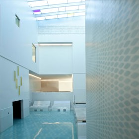 Z bývalého Skodsborg Bathing Sanatoria se stal lázeňský komplex Skodsborg Kurhotel & Spa. 

