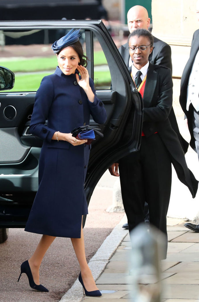 Vévodkyně ze Sussexu v šatech Givenchy a špercích Pippa Small
Vévodkyně ze Sussexu v šatech Givenchy a špercích Pippa Small