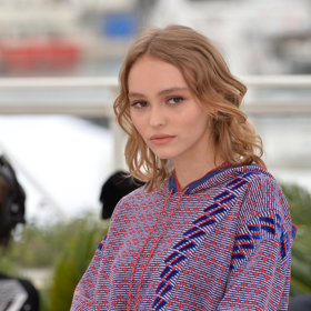Lily-Rose je modelka, herečka a zpěvačka
