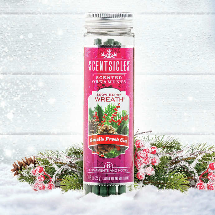 Vonné tyčky ScentSicles jsou naší vánoční klasikou. Jsou čistě přírodní, jejich vůně je intenzivní, ale ne vtíravá nebo umělá. Letos mají dvě novinky – vůni borových šišek a svařeného vína. To musím zkusit! Enviroscent.cz, 249 Kč/6 tyčinek. 
