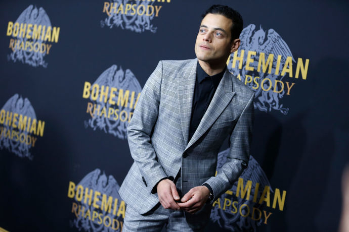 Rami Malek, který ve snímku Bohemian Rhapsody hraje Freddieho Mercuryho. Původně tvůrci přemýšleli o obsazení Sachy Baron Cohena nebo dokonce Daniela Radcliffa.
Rami Malek, který ve snímku Bohemian Rhapsody hraje Freddieho Mercuryho. Původně tvůrci přemýšleli o obsazení Sachy Baron Cohena nebo dokonce Daniela Radcliffa.